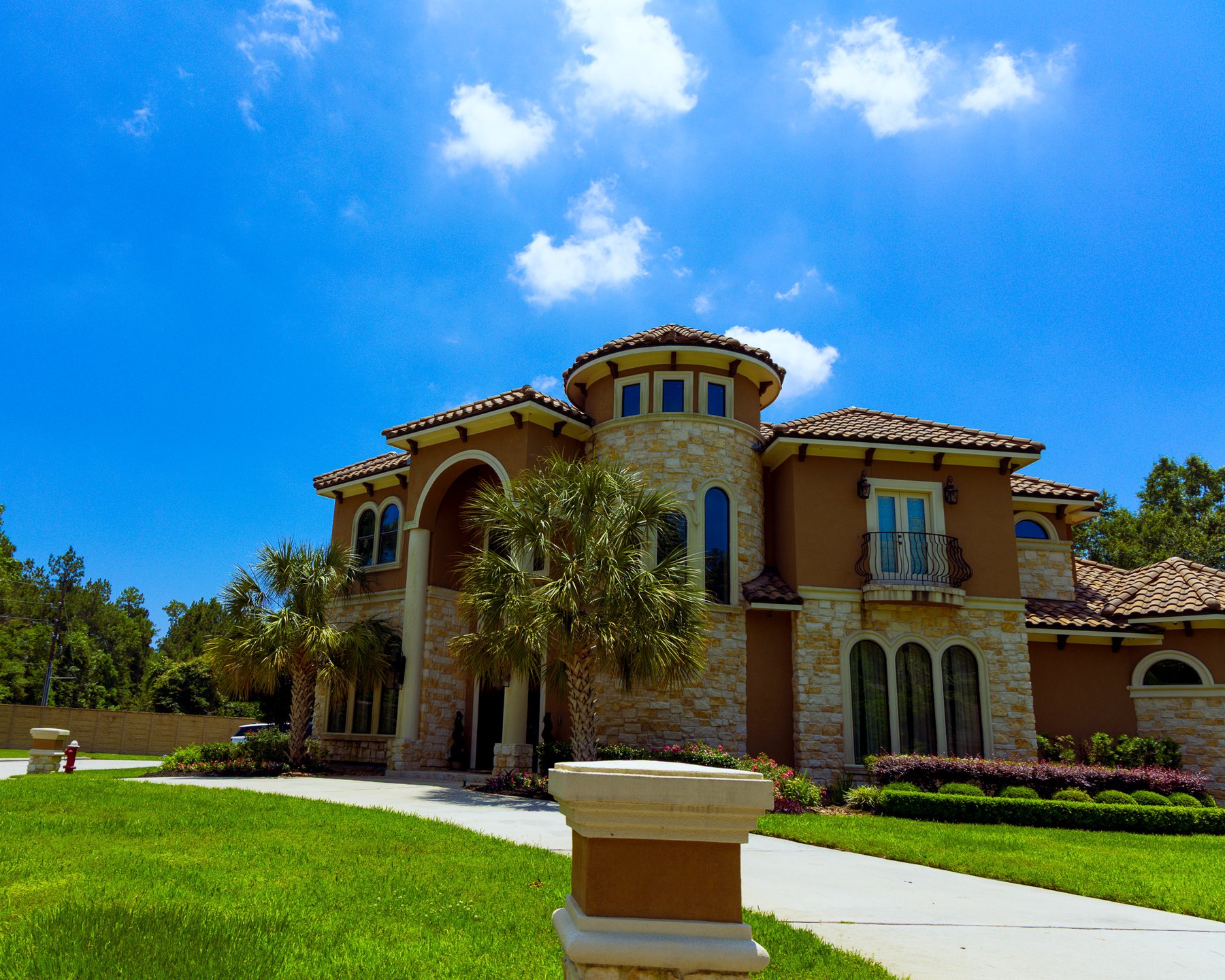 Luxury home exterior, Atascocita and Lake Houston area